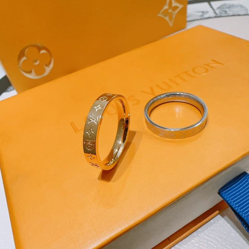 Louis Vuitton Instinct Set of Two Gold 18K Gold Ring