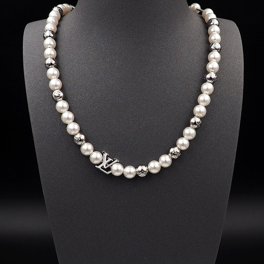 Louis Vuitton Monogram Pearls 18K Gold Necklace