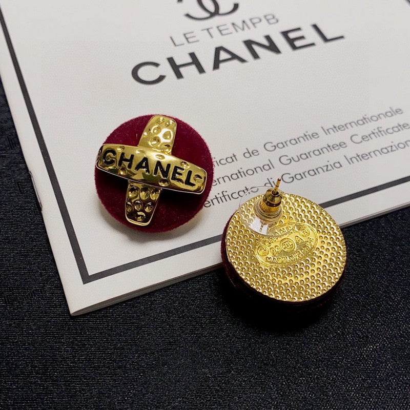 Chanel Red 18K Yellow Gold Earrings