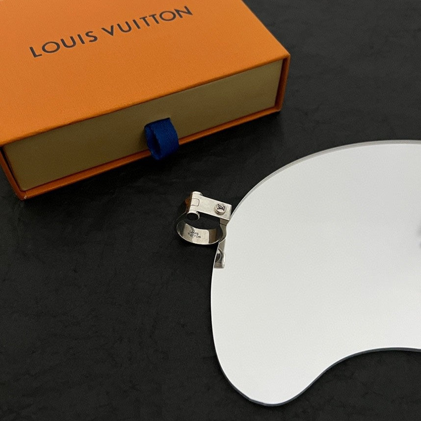 Louis Vuitton Lock Vintage 18K Gold Ring