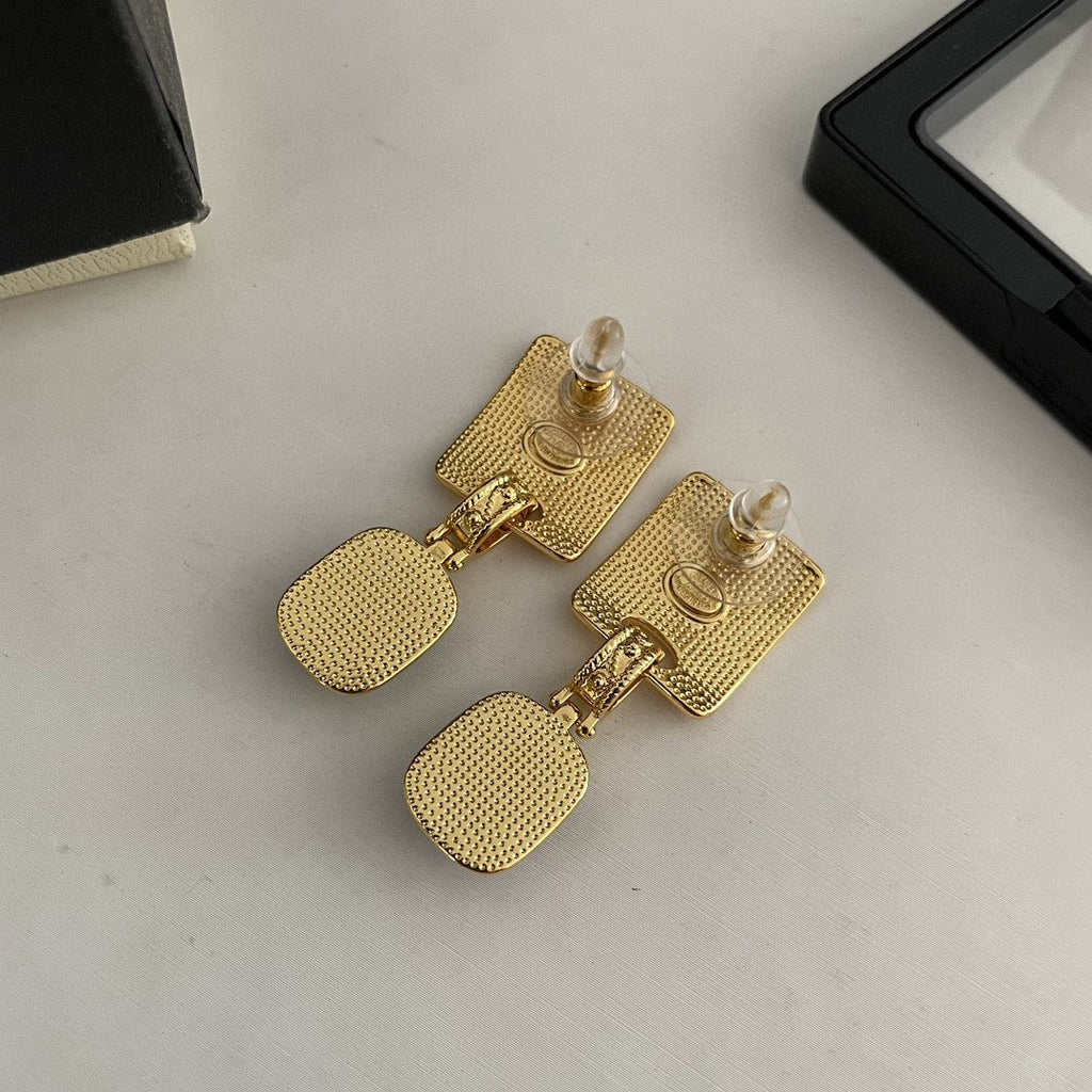 Chanel Black Pearl 18K Gold Earrings