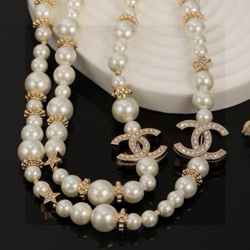 Chanel 26C Long Pearl 18K Gold Necklace