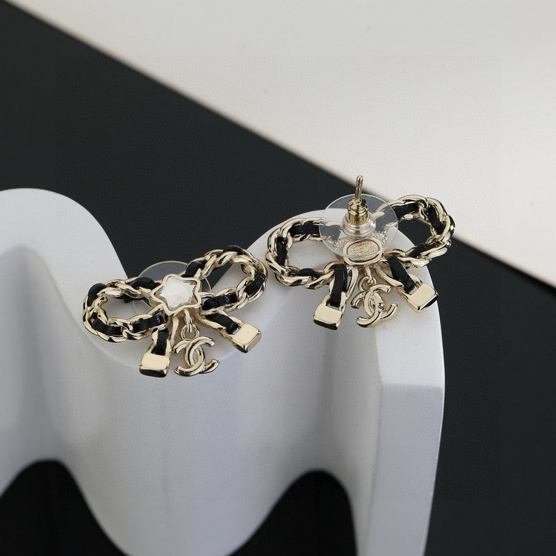 Chanel Butterfly Pendant 18K Gold Earrings