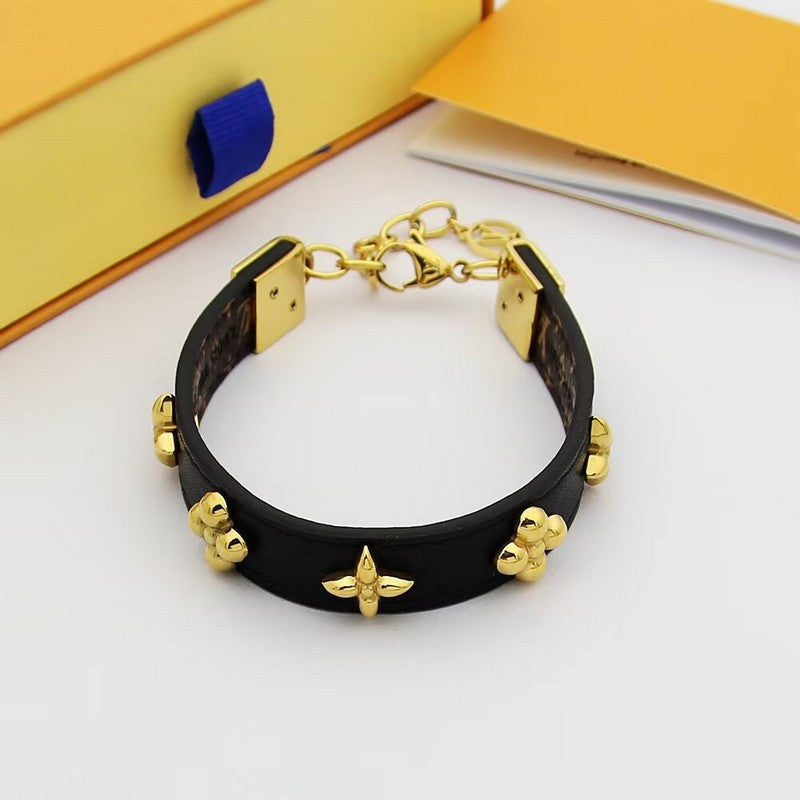 Louis Vuitton Fleurs Rivets 18K Gold Bracelet