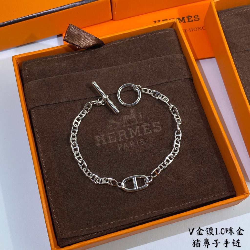 Hermes New Farandole 18K Gold Bracelet