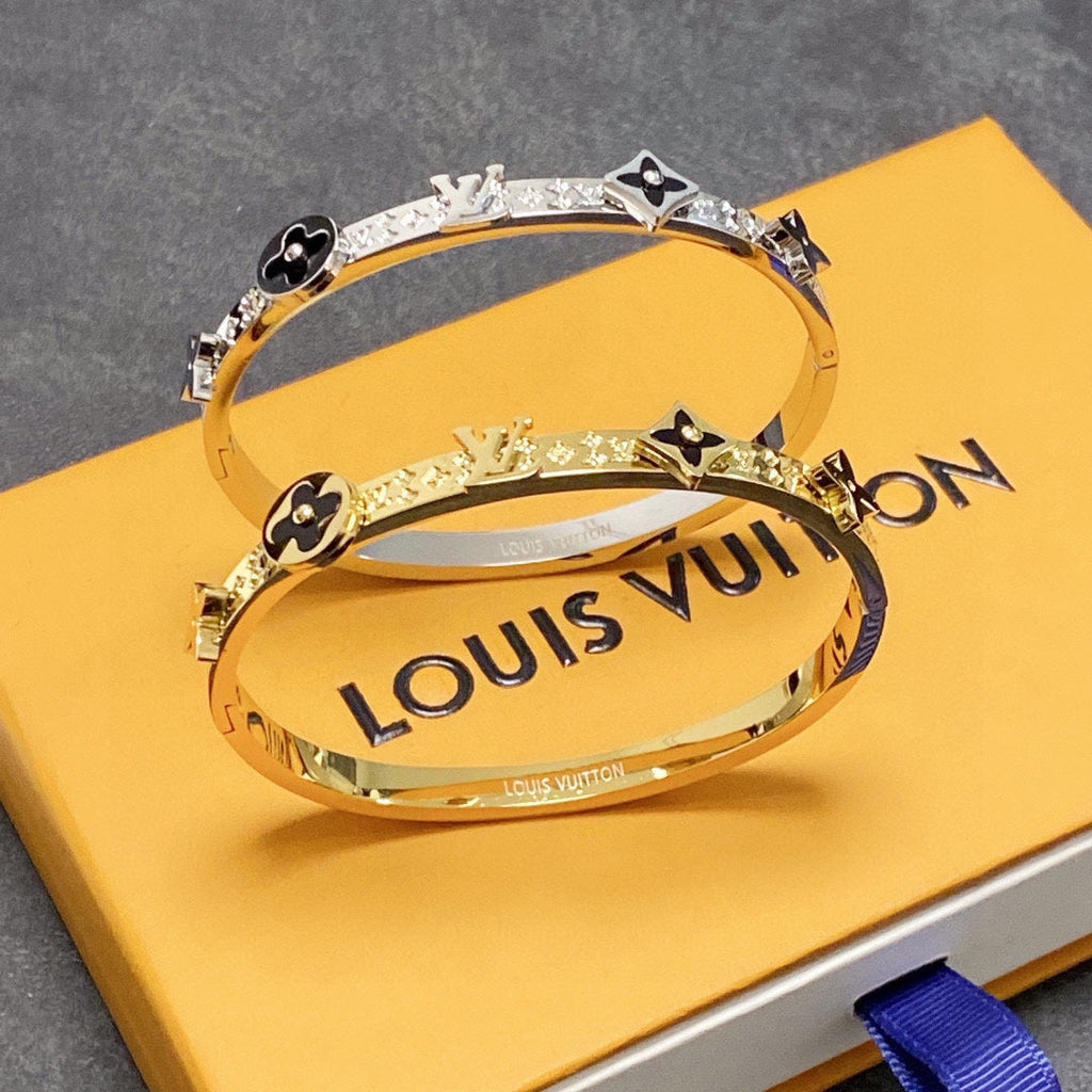 Louis Vuitton Blossom 18K Gold Bracelet