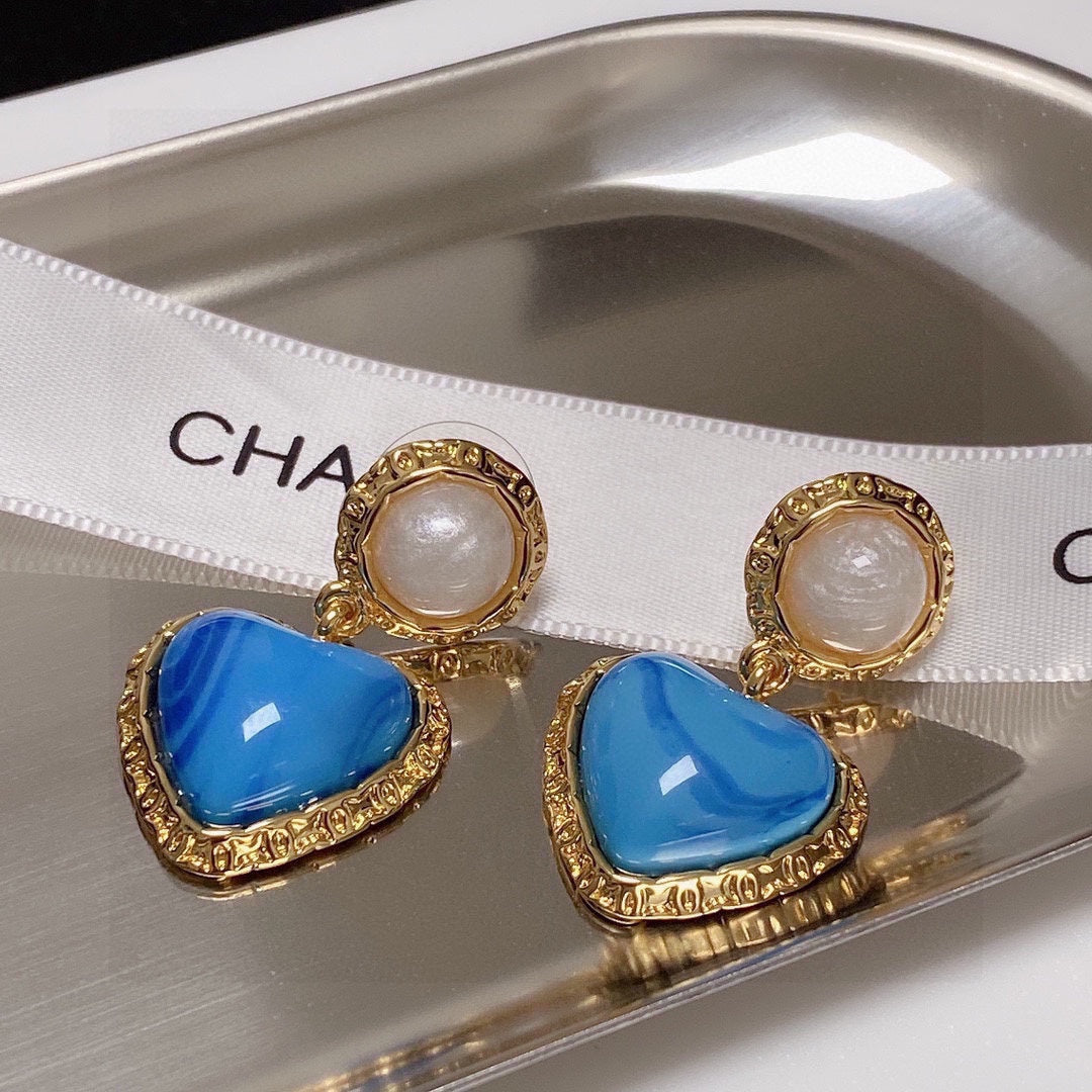 Chanel Blue Heart Pearl 18K Gold Earrings