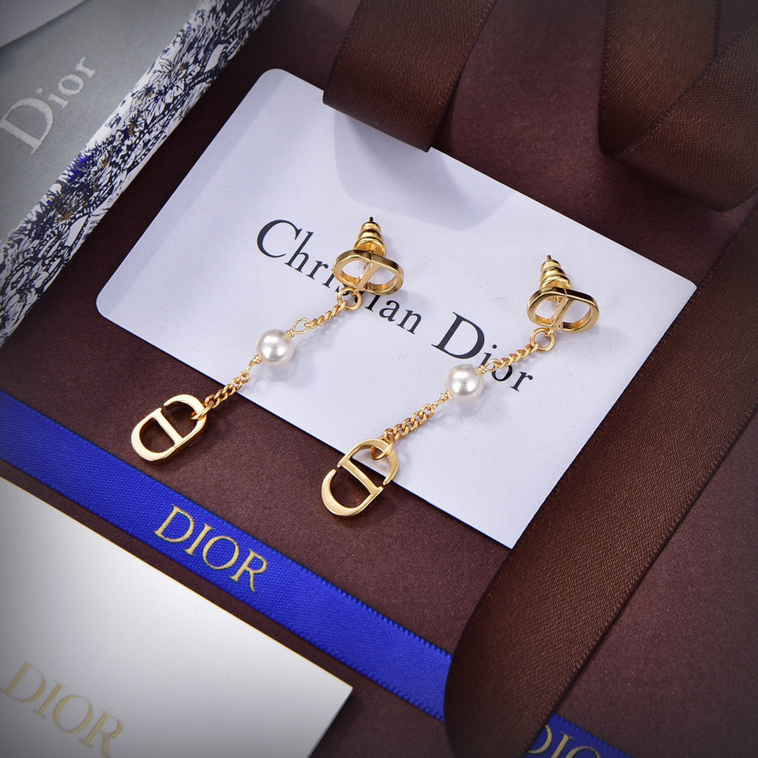 Dior 30 Montaigne 18K Gold Earrings