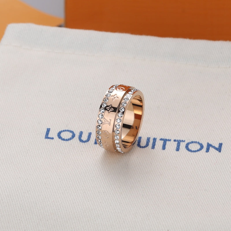 Louis Vuitton Catch Diamonds 18K Gold Ring