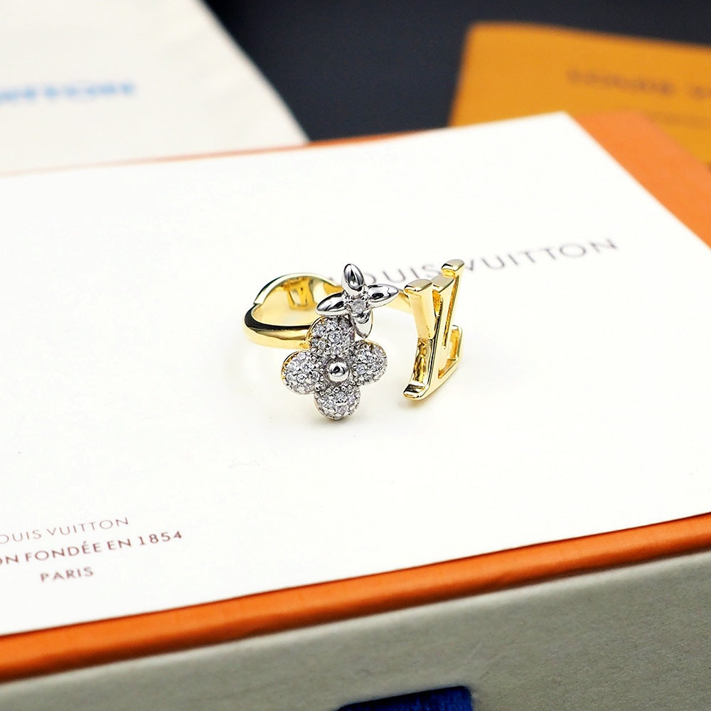 Louis Vuitton Gram 18K Gold Ring
