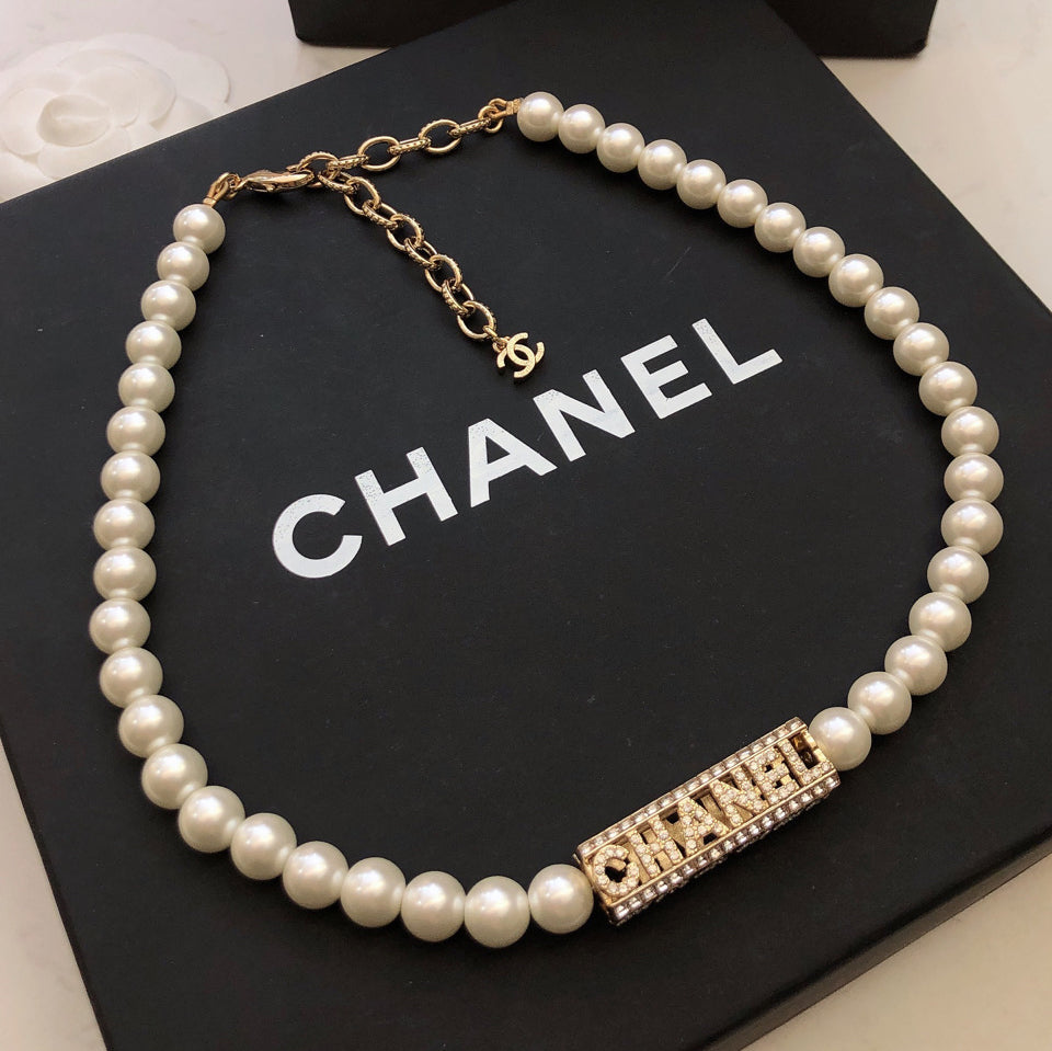 Chanel Script Pearls Chain 18K Gold Necklace