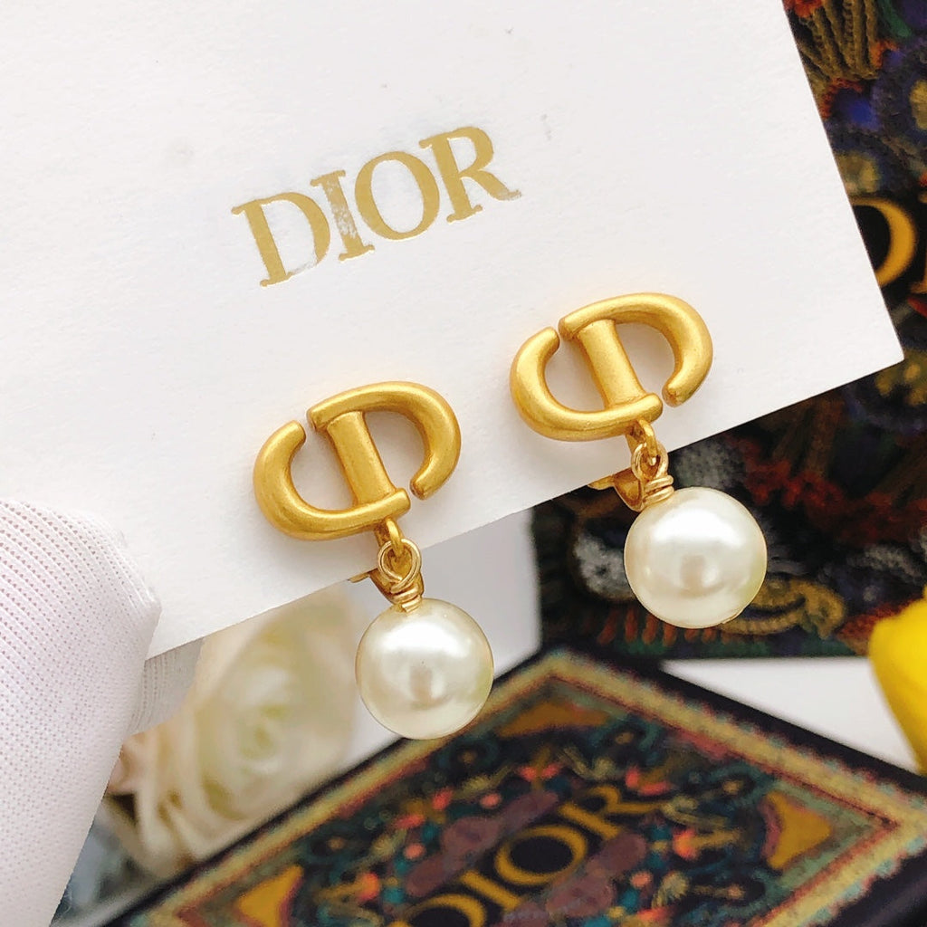 Dior Tribales Pearls 18K Gold Earrings