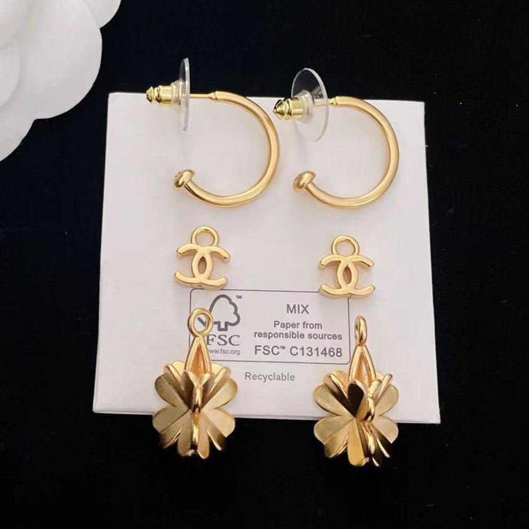 Chanel Flowers 18K Gold Earrings