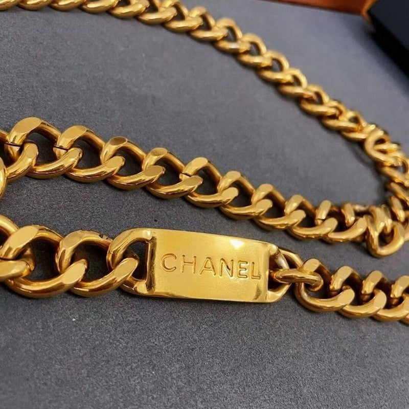 Chanel Gold Vintage 18K Gold Necklace