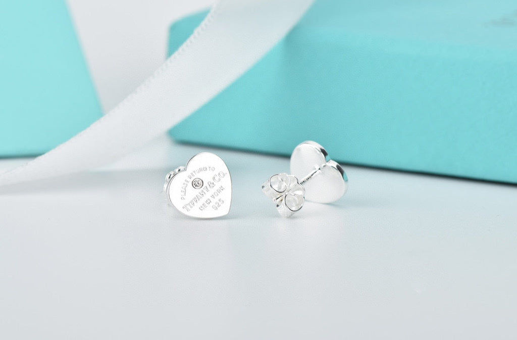Tiffany Return to Heart 18K Gold Earrings