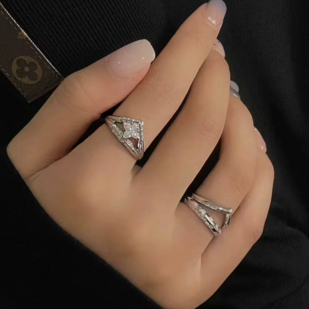 Louis Vuitton Damier Diamonds 18K Gold Ring