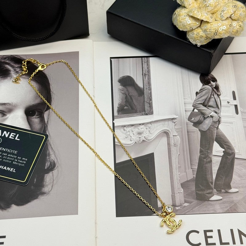 Chanel 26P Diamond Gold 18K Gold Necklace