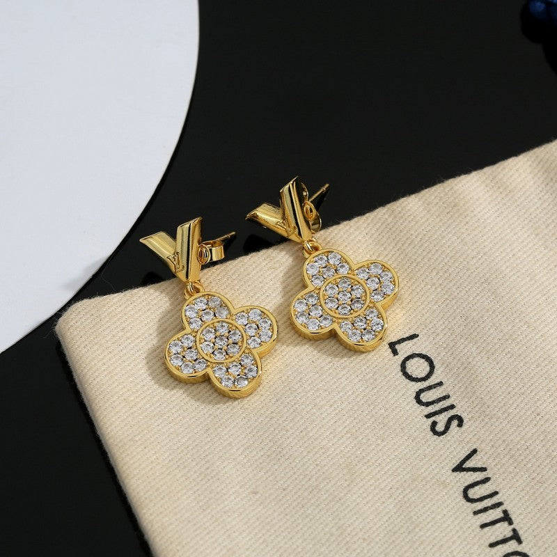 Louis Vuitton Diamond Flower 18K Gold Earrings
