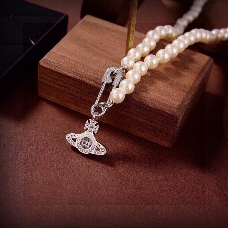 Vivienne West Mini Bas Relief Pearls 18K Gold Necklace