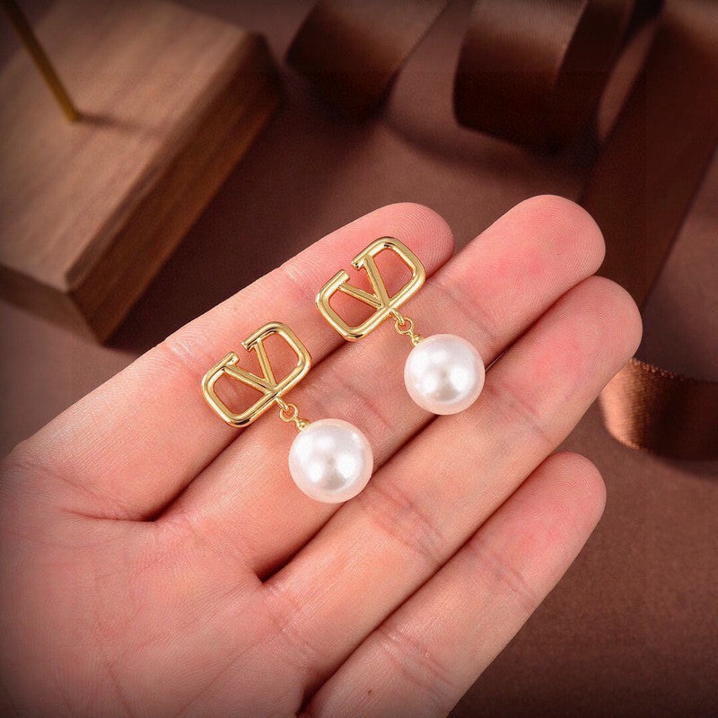 Valentino Pearl 18K Gold Earrings