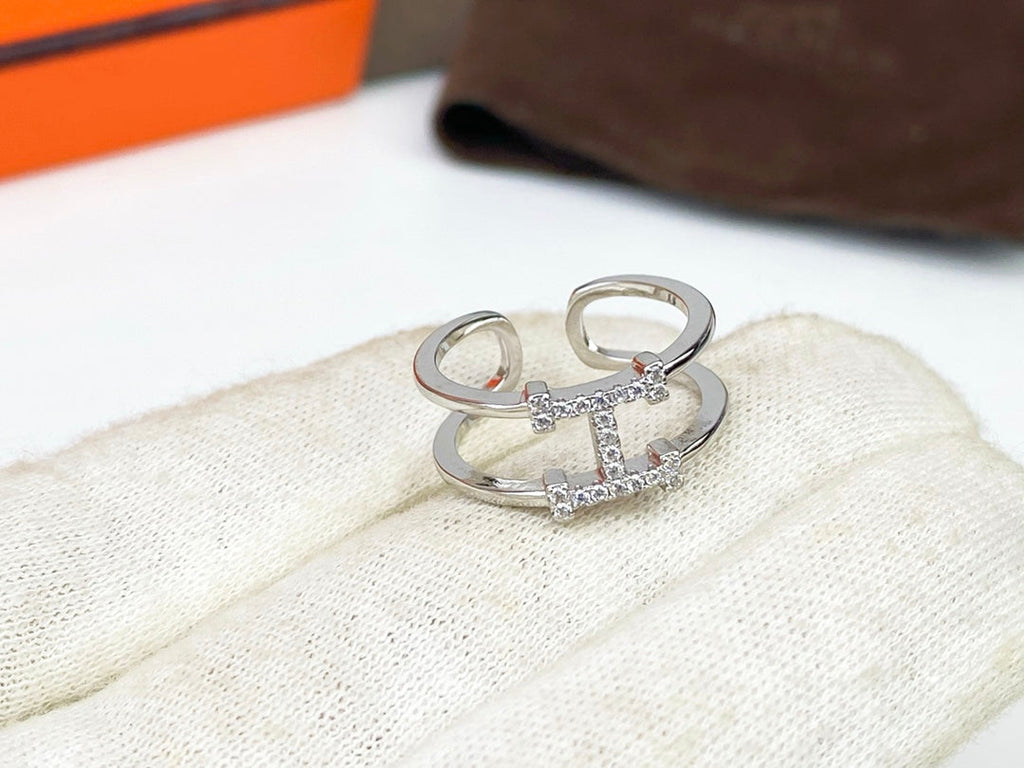 Hermes Ever Chaine D'ancre 18K Gold Ring