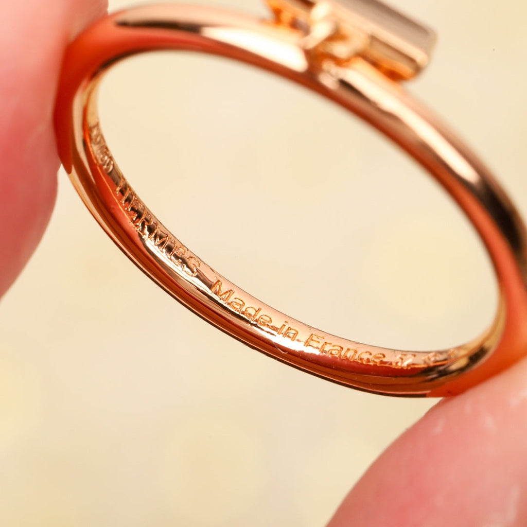 Hermes Chaine D'ancre Verso 18K Gold Ring
