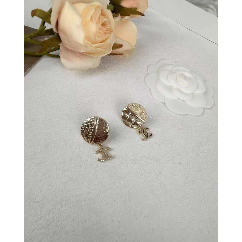 Chanel Gold Round Pendant 18K Gold Earrings