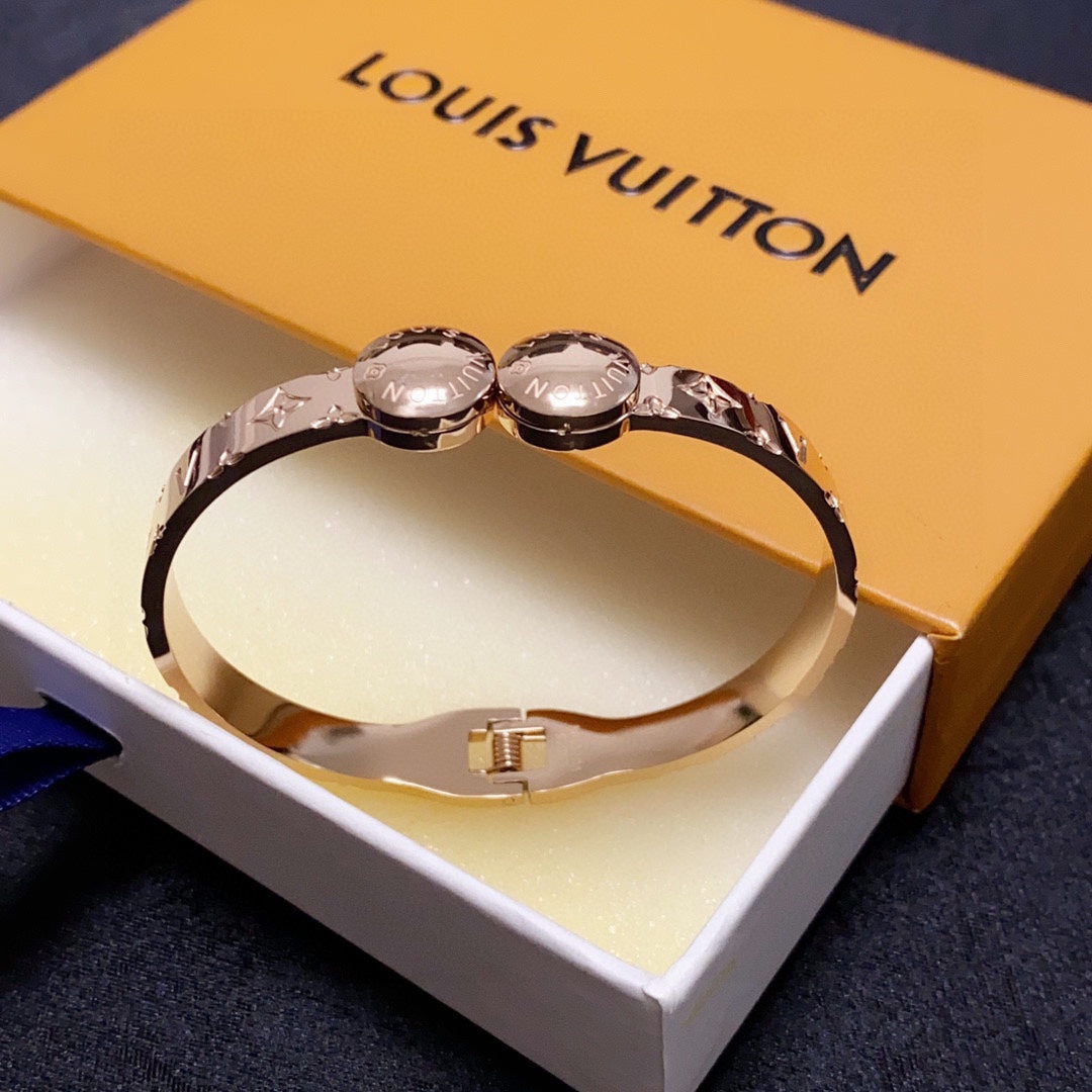 Louis Vuitton Vintage 18K Gold Bracelet