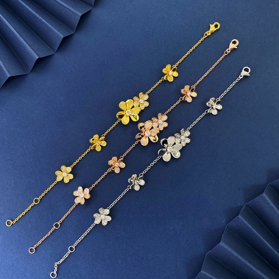 Frivole 18K Gold Bracelet