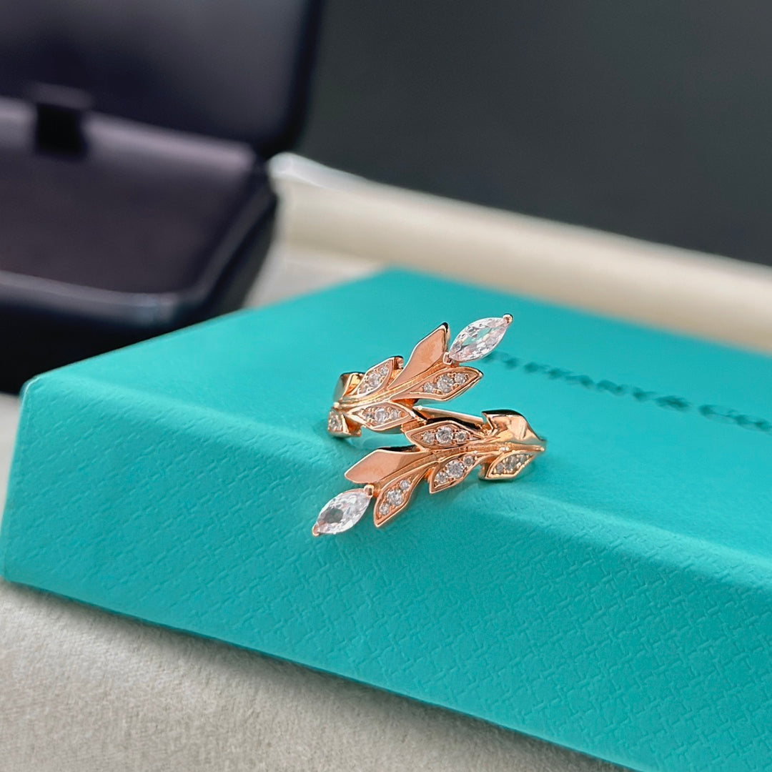 Tiffany Victoria Vine Bypass 18K Gold Ring
