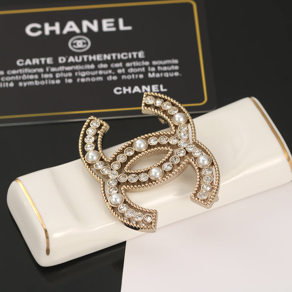Chanel Pearls 18K Gold Brooch