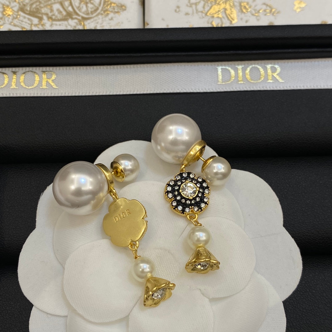 Dior Tribales 18K Gold Earrings
