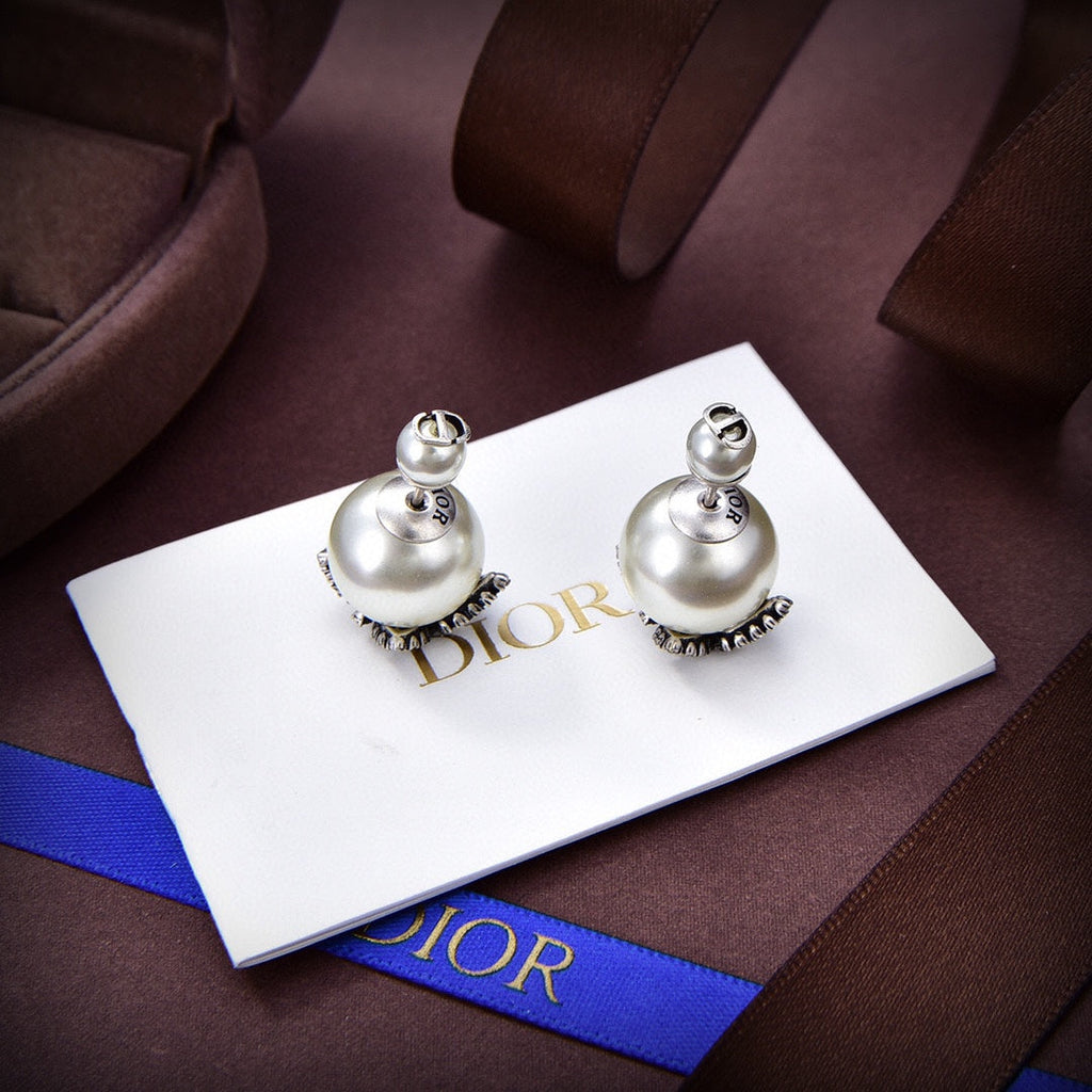 Dior Tribales Butterfly 18K Gold Earrings