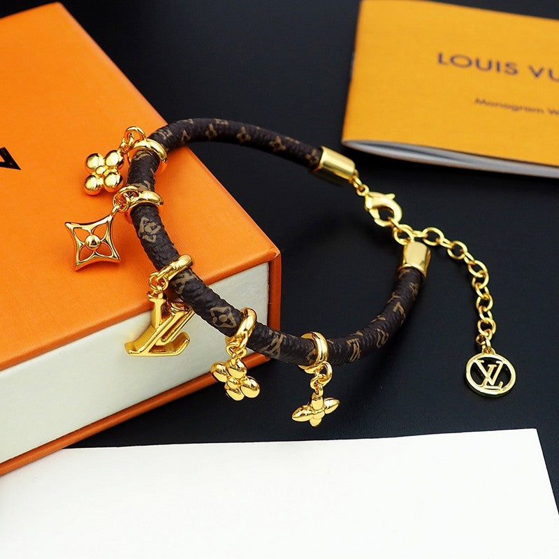 Louis Vuitton Blooming 18K Gold Bracelet