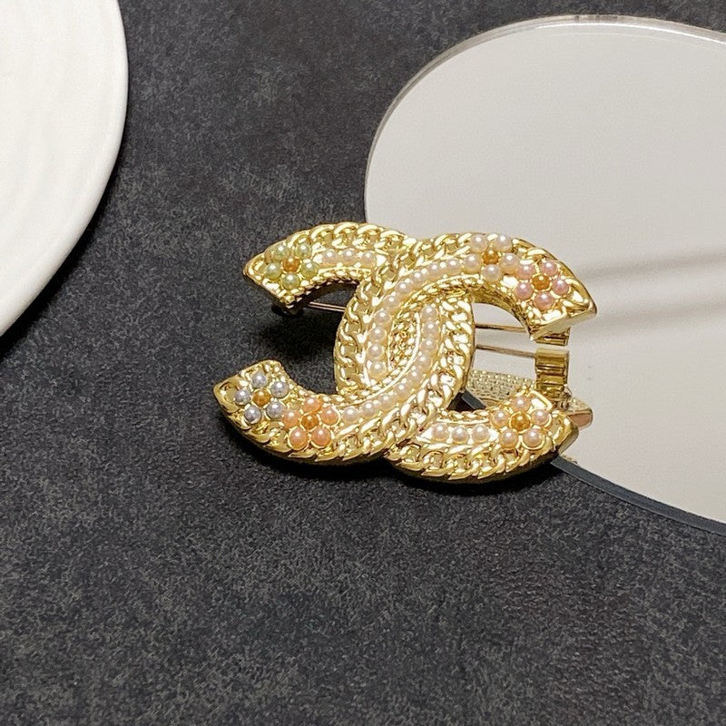 Chanel Pearl Gold 18K Gold Brooch