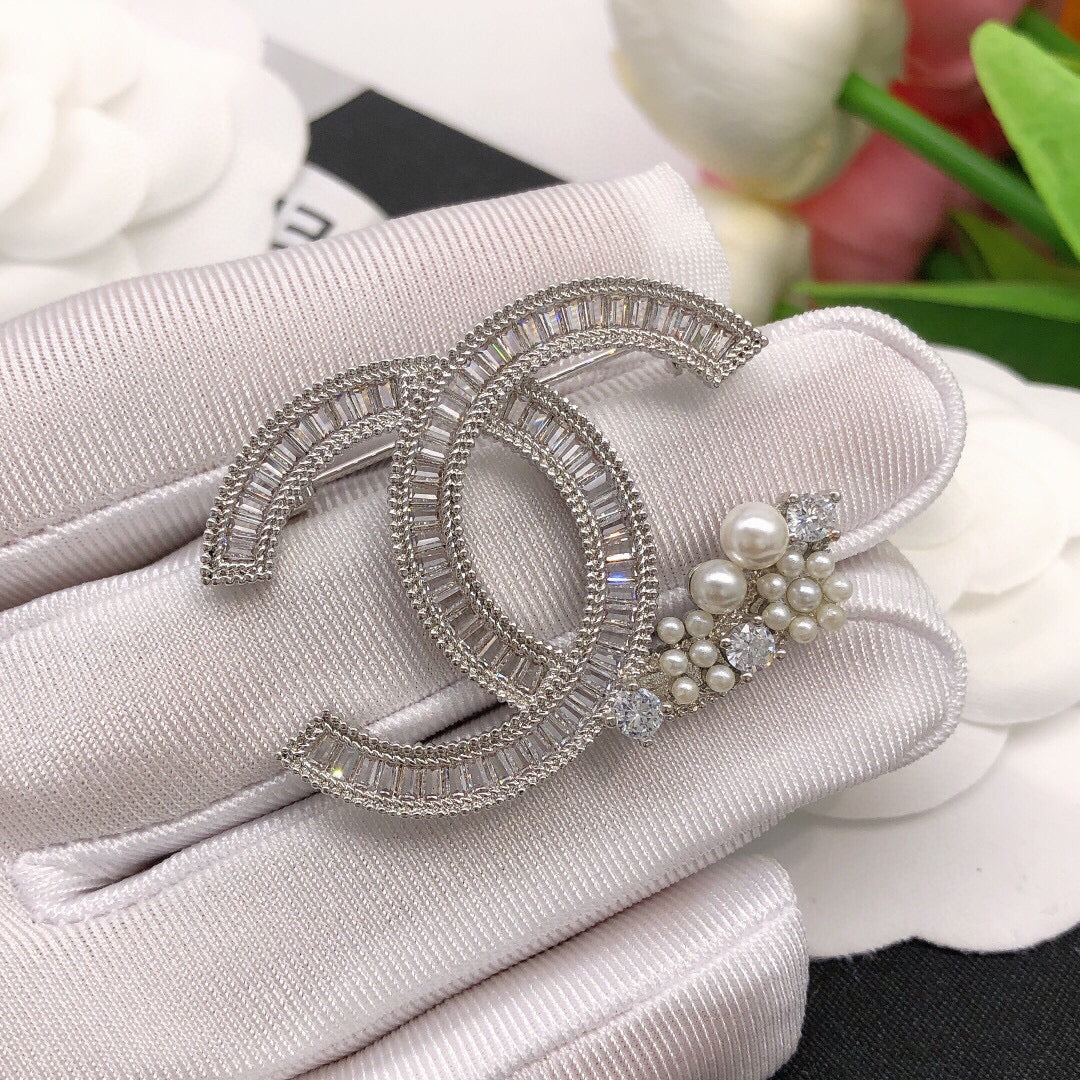 Chanel Star Crystals 18K Gold Brooch