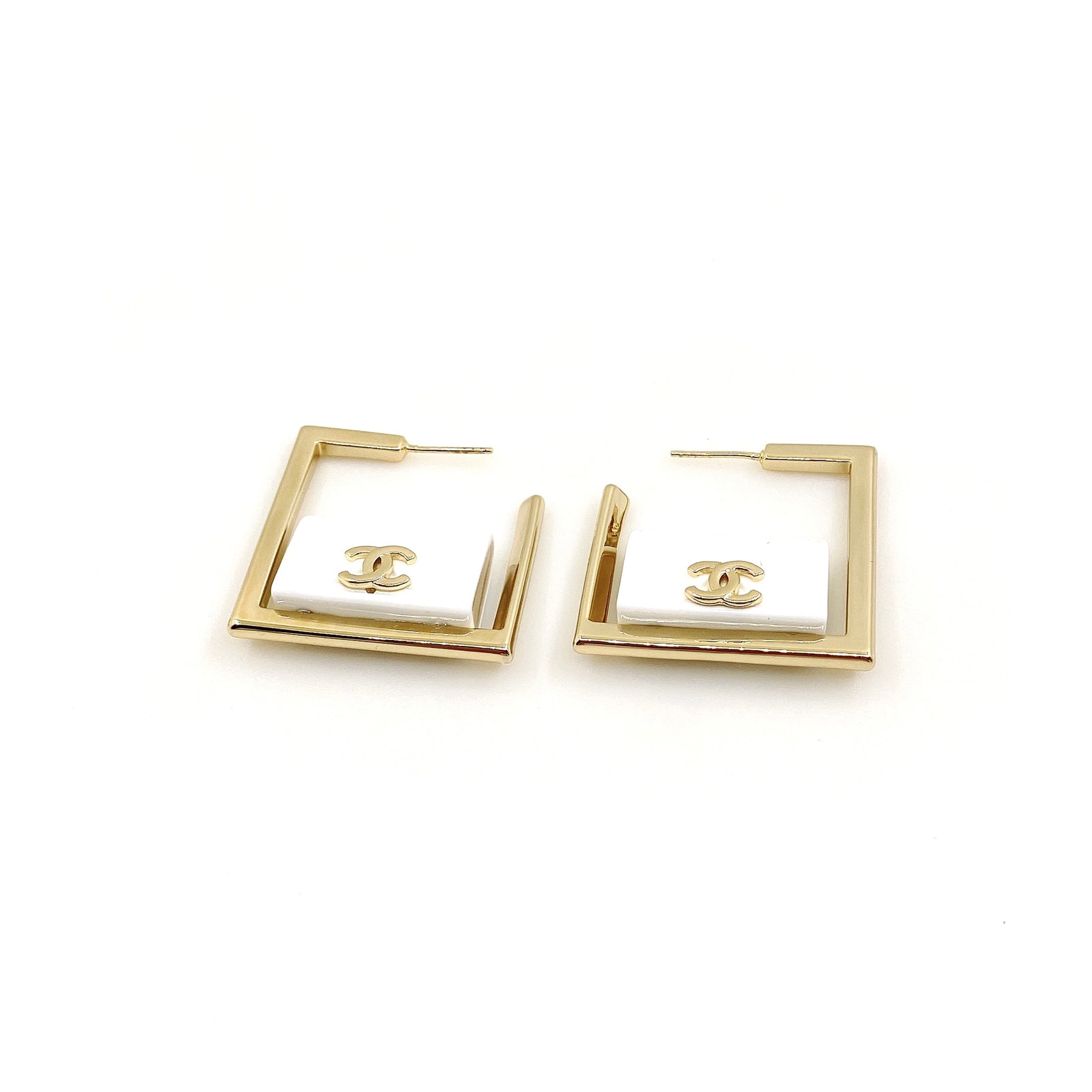 Chanel White Bag Pendant 18K Gold Earrings