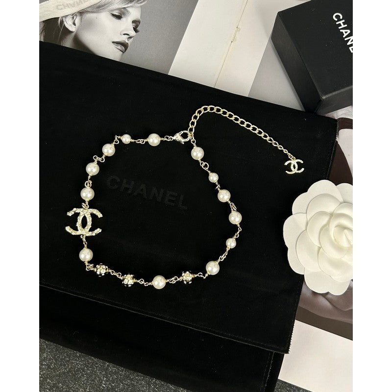 Chanel White Pearls 18K Gold Necklace