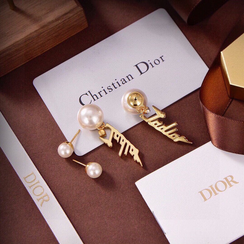 Dior Tribales Vintage 18K Gold Earrings