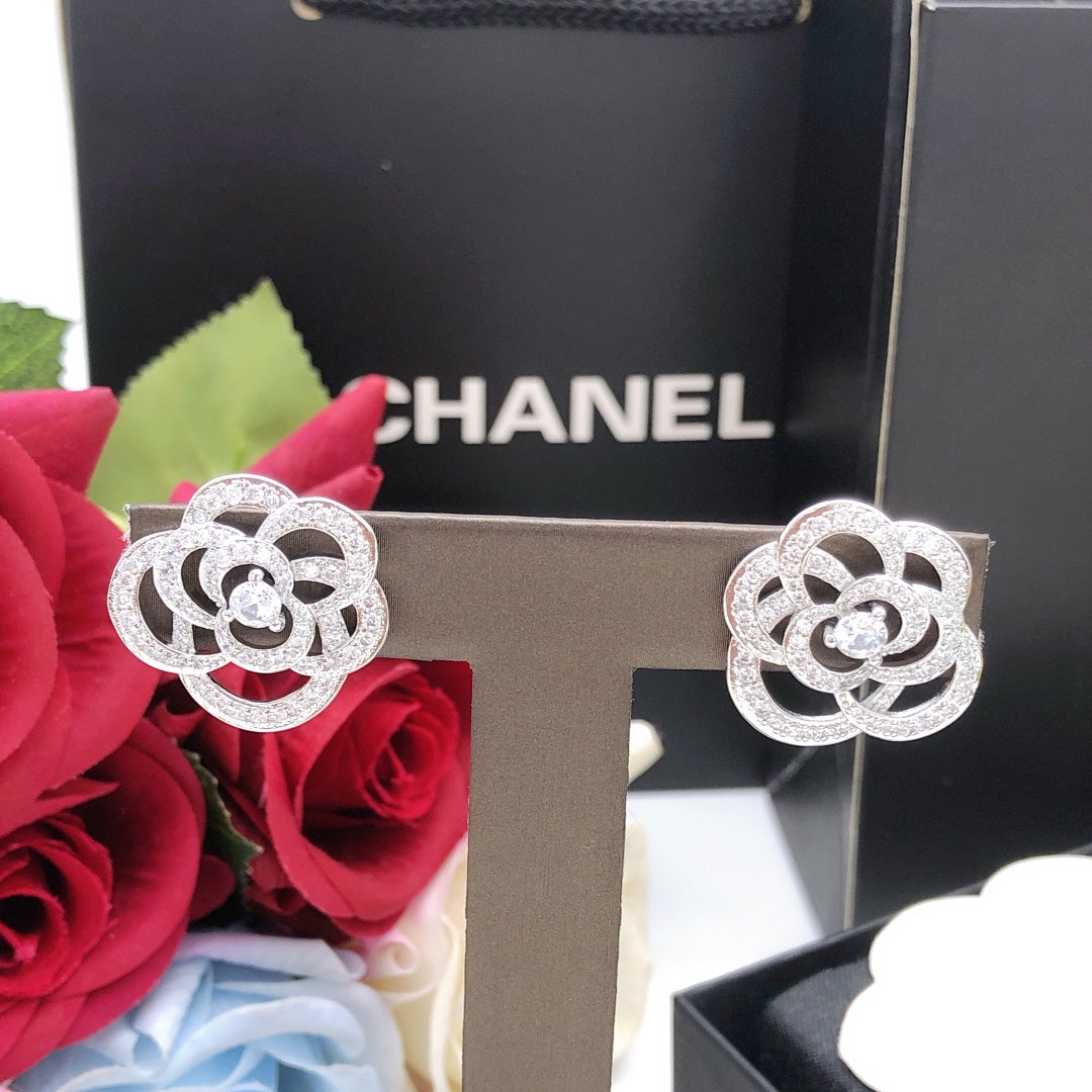 Chanel Camellia Diamond 18K Gold Earrings