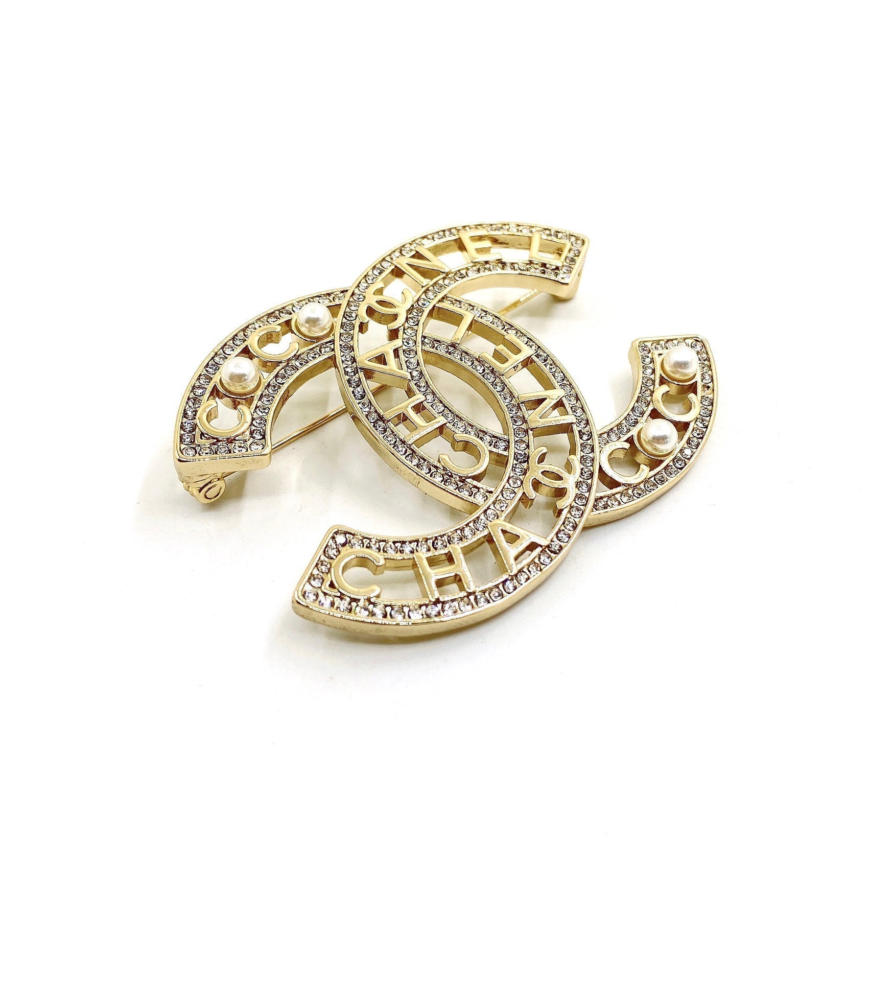 Chanel Script Diamonds 18K Gold Brooch