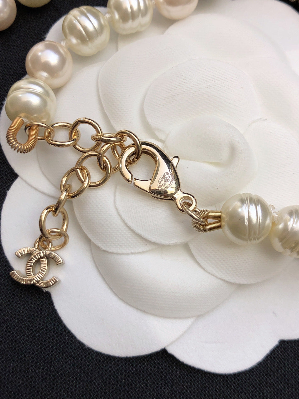 Chanel Pearl Choker 18K Gold Necklace