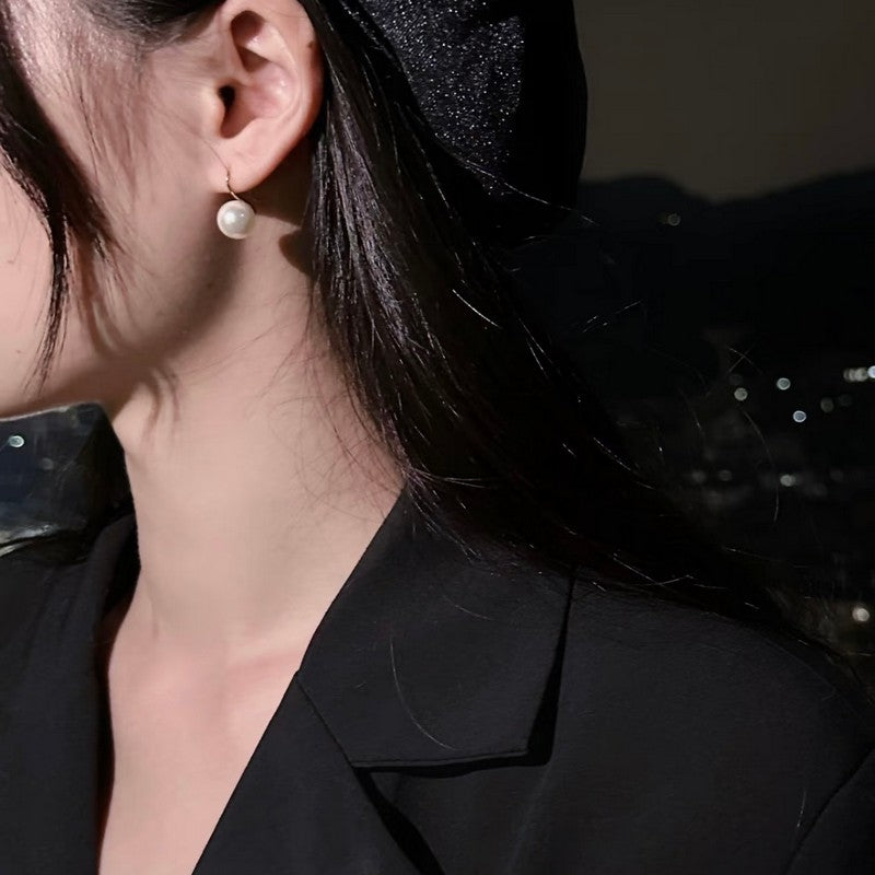 Dior Pearls 18K Gold Brooch