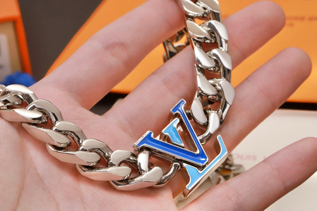 Louis Vuitton Blue Chain 18K Gold Necklace