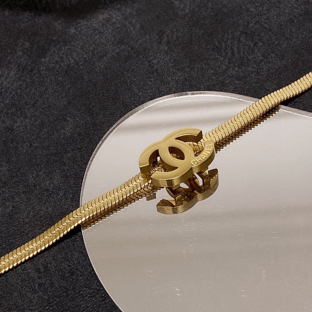Chanel Gold Chain Choker 18K Gold Necklace