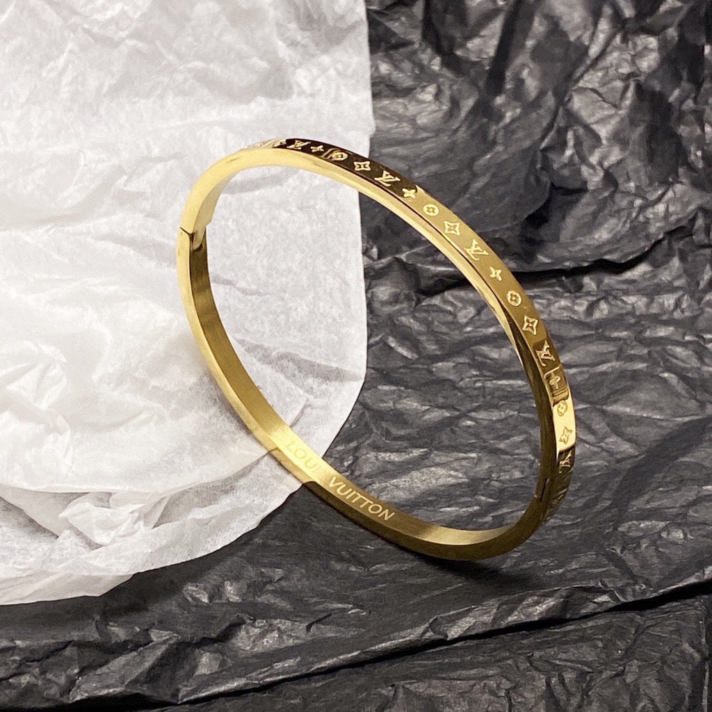 Louis Vuitton Vintage 18K Gold Bracelet