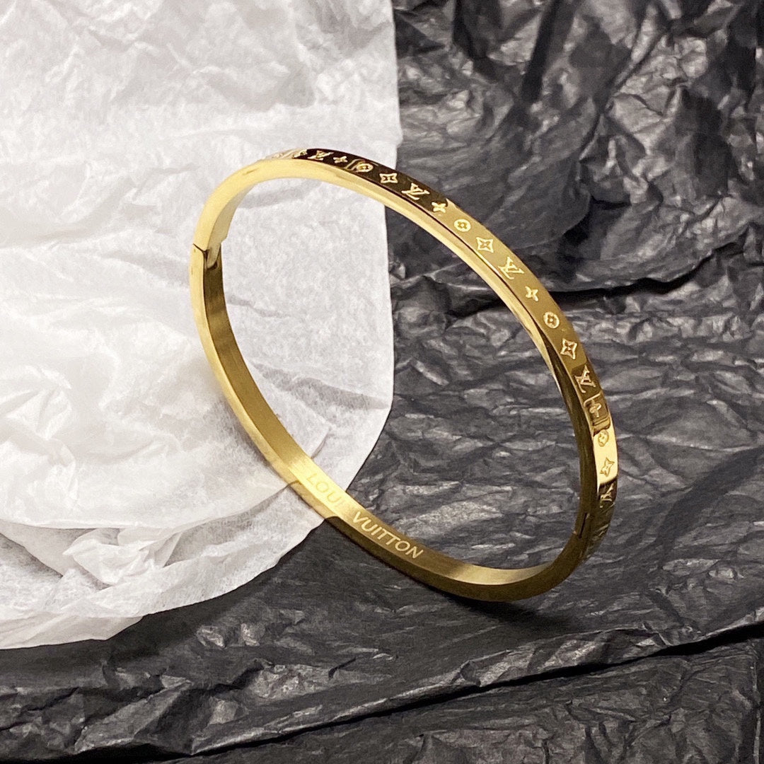Louis Vuitton Vintage 18K Gold Bracelet