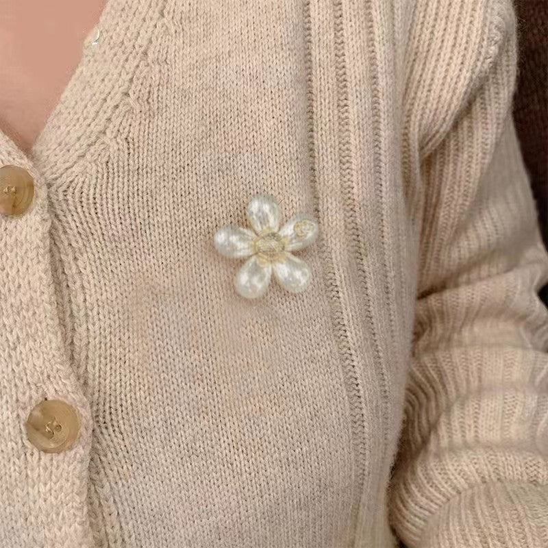 Chanel Pearls 18K Gold Brooch