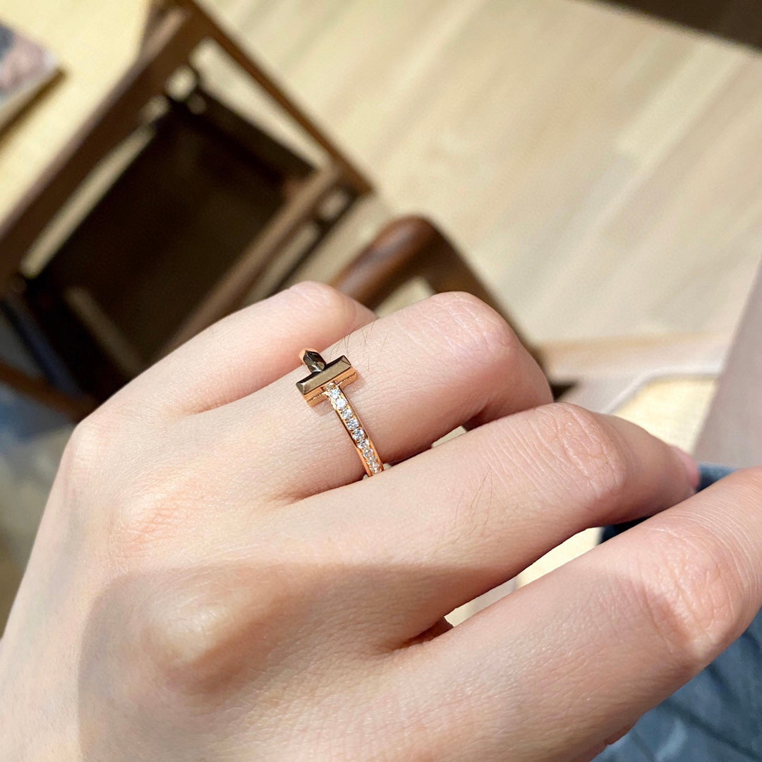 Tiffany T1 Diamond 18K Gold Ring
