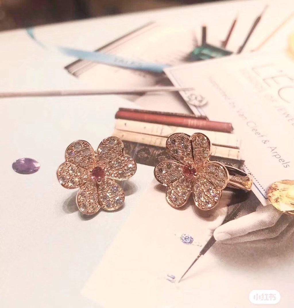Frivole Pink Sapphire 18K Gold Earrings